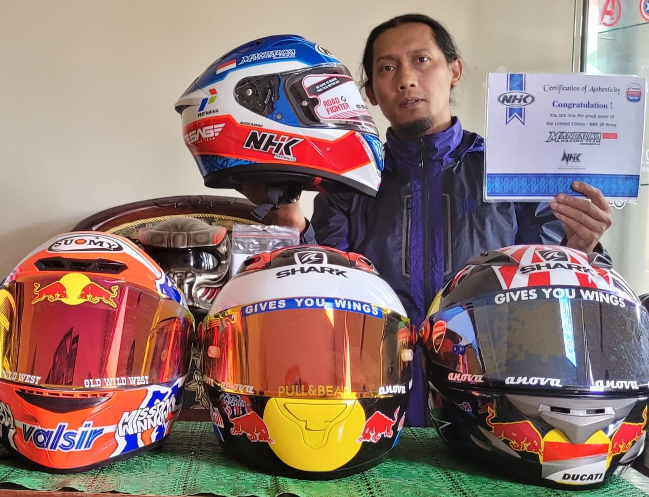 KYT Half Face Aquamarine, Risma: Review Helm Viral Dikalangan Bikers,Batu – Malang,Jatim.